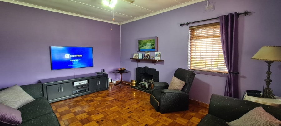 3 Bedroom Property for Sale in Thornton Western Cape